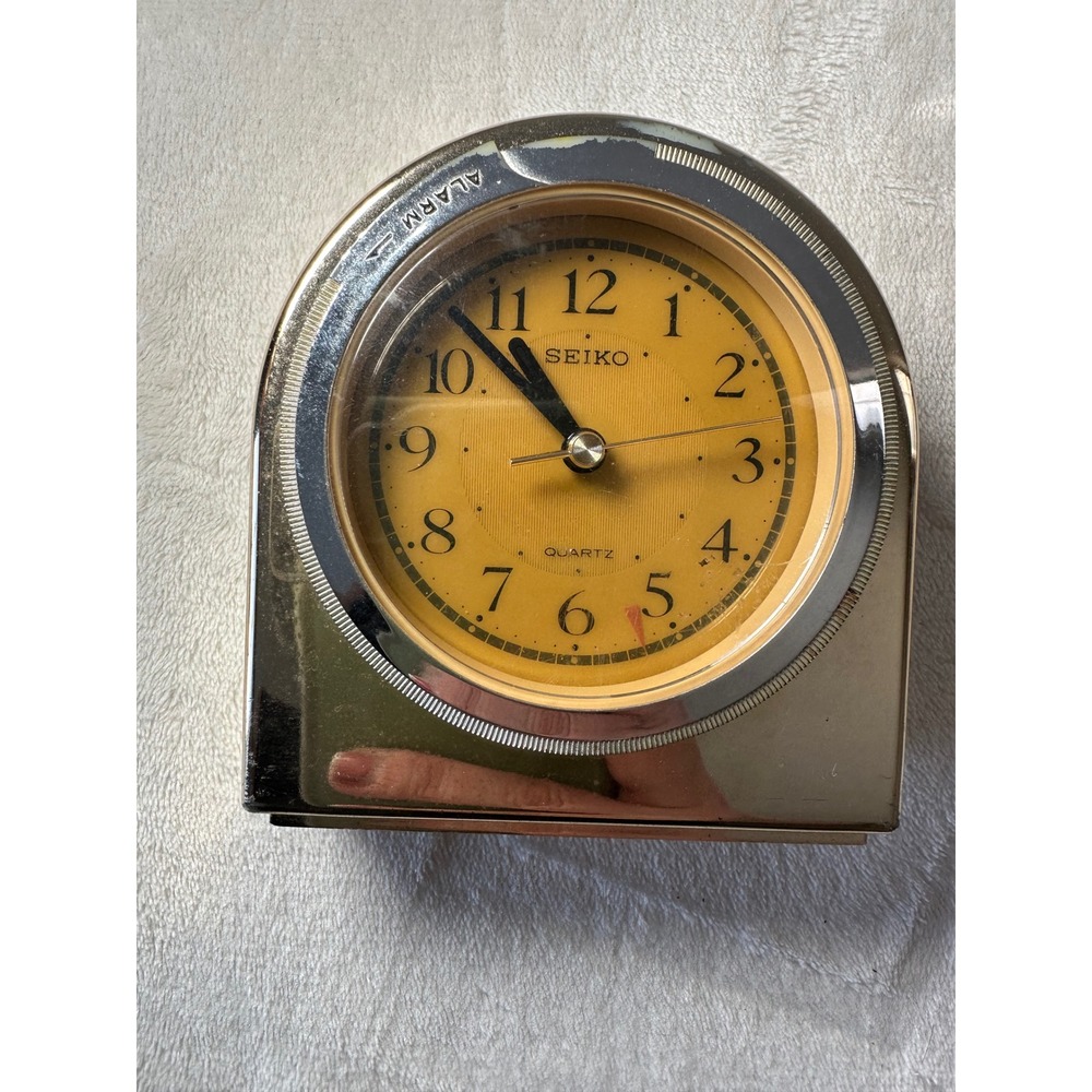 Vintage Seiko Quartz Alarm Clock Gold Tone Arched Case Yellow Dial Analog Desk